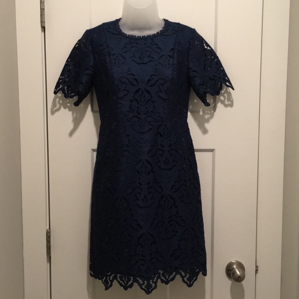 Lace Navy Short Sleeve Dress 👗,size-0,0P or 2P